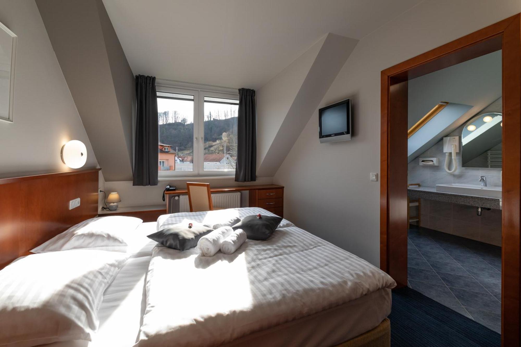 Hotel Spica Laško Rom bilde
