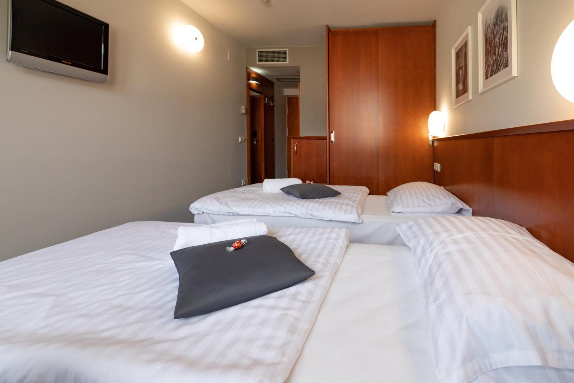 Hotel Spica Laško Rom bilde